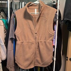ZELLA fleece vest